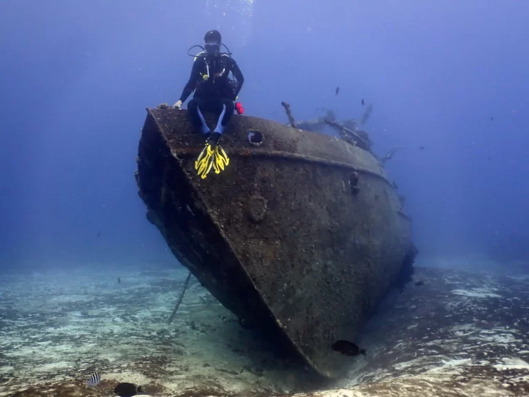 PADI Wreck Diver Course in Playa del Carmen