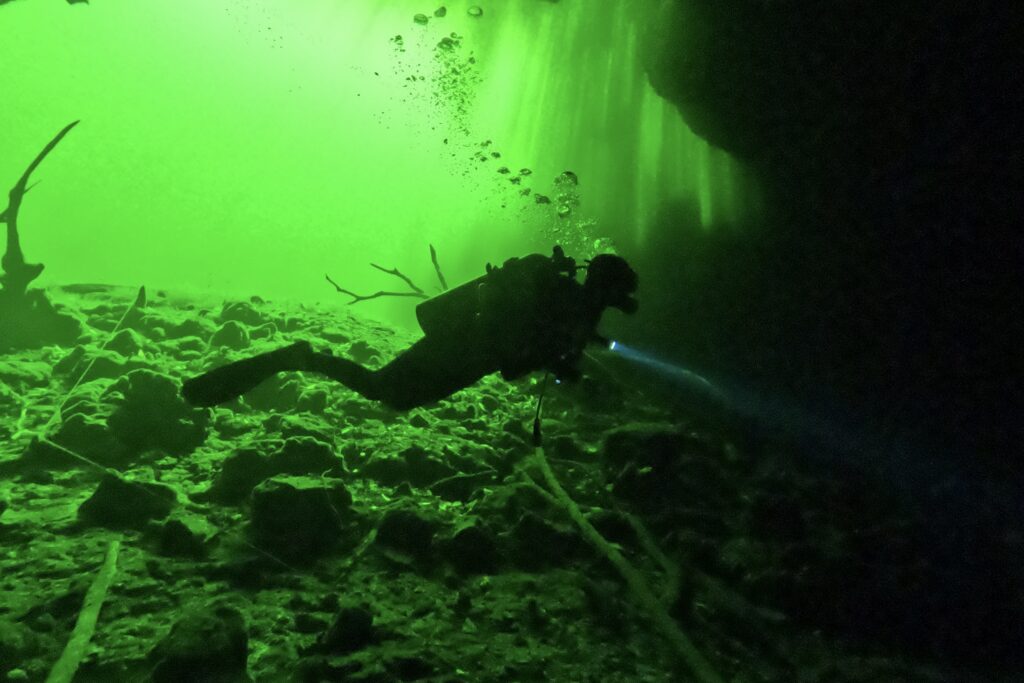 Diving Cenote Car Wash