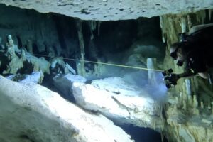 Diving Cenote Taak Bi Ha